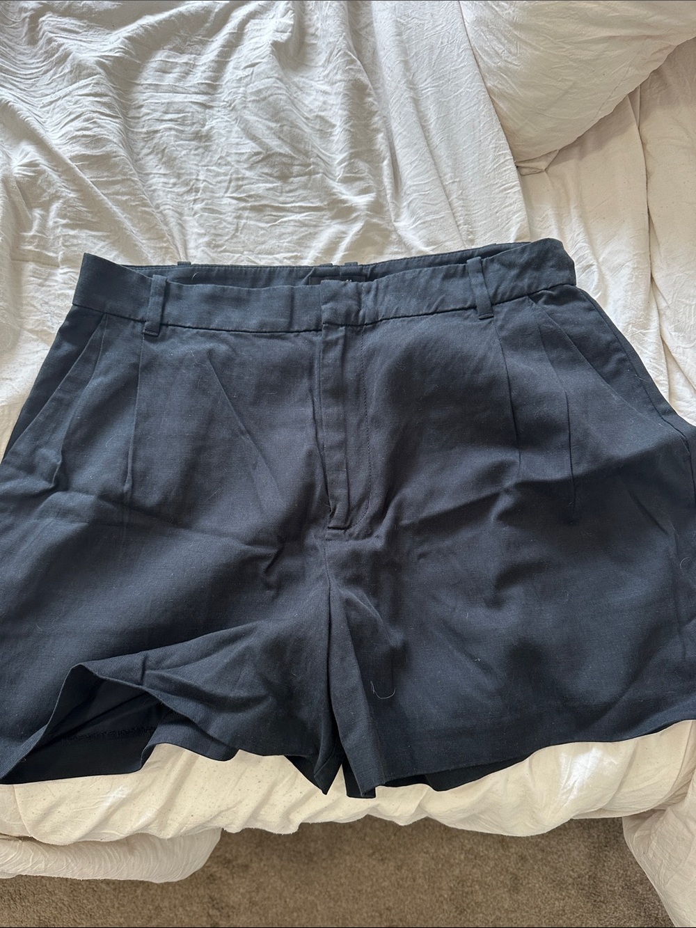 Madewell Black Tailored Pleated Shorts